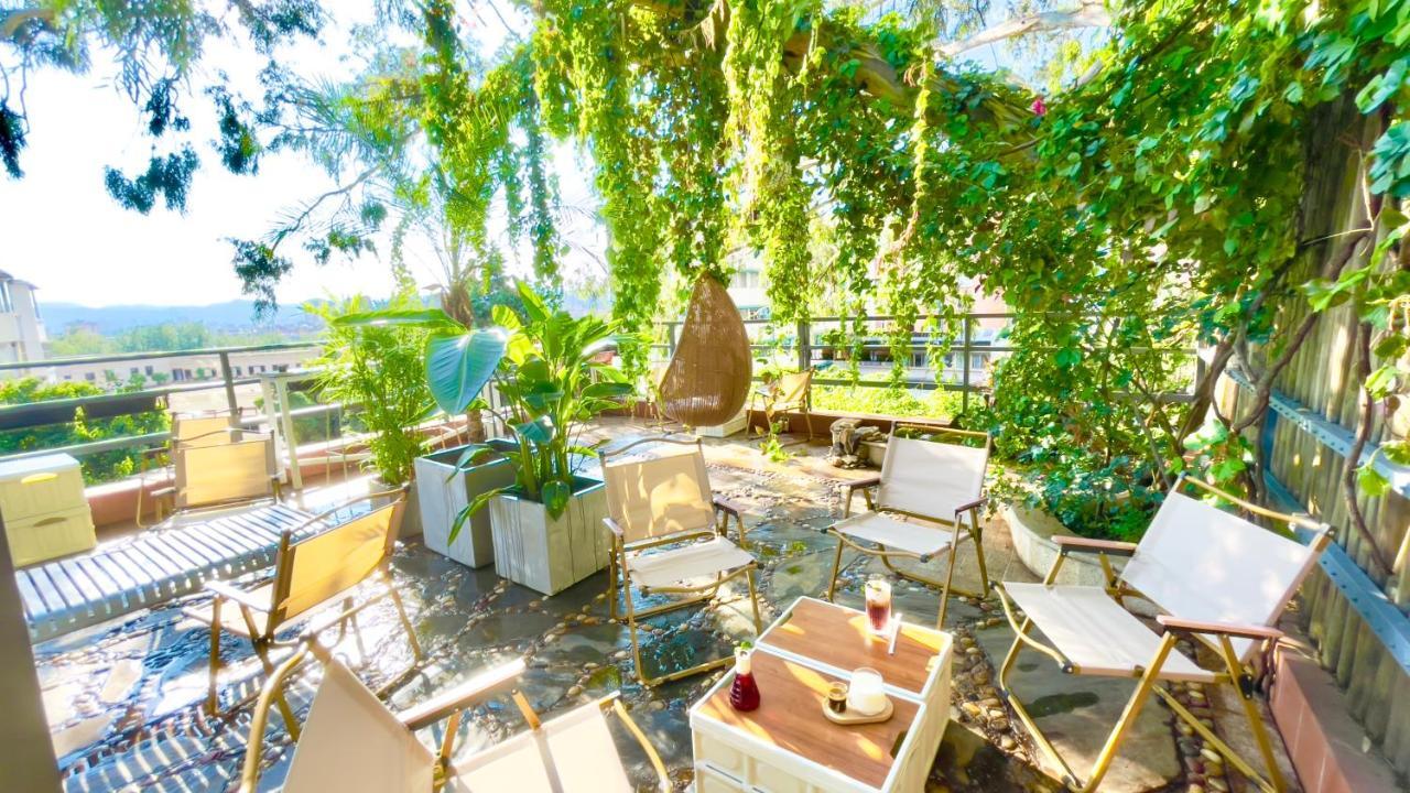 Kunming Upland International Youth Hostel Near The City Center ,2 Mins Walk To The Subway, 2 Mins Walk To The Green Lake, Close To Yuan Tong Temple, Old Street, Yunnan University, Convenient Payment And Visa Cards Are Accepted Exterior photo