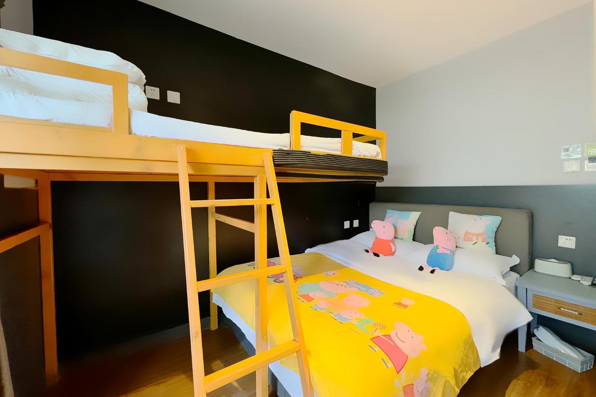 Kunming Upland International Youth Hostel Near The City Center ,2 Mins Walk To The Subway, 2 Mins Walk To The Green Lake, Close To Yuan Tong Temple, Old Street, Yunnan University, Convenient Payment And Visa Cards Are Accepted Exterior photo