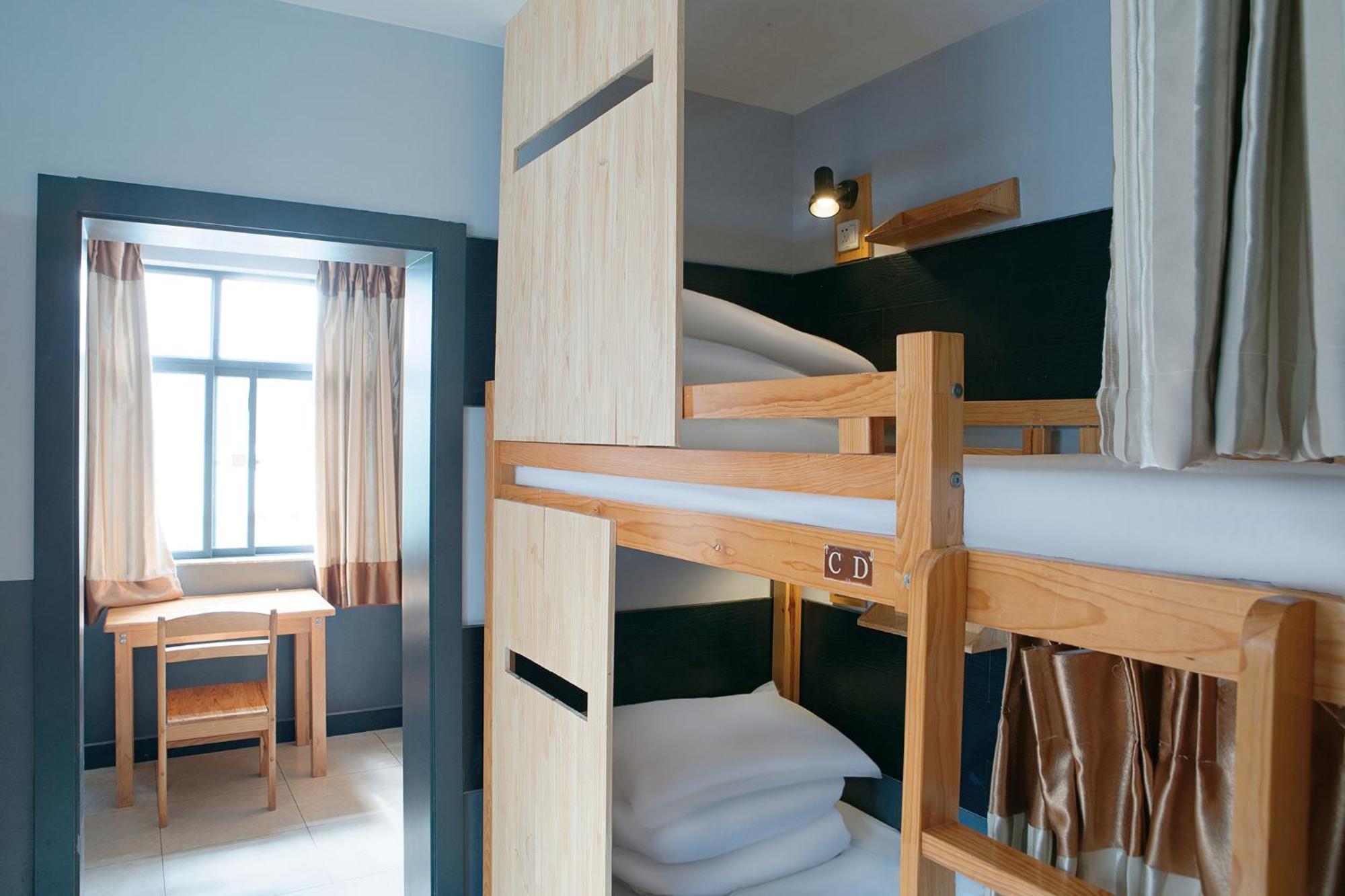 Kunming Upland International Youth Hostel Near The City Center ,2 Mins Walk To The Subway, 2 Mins Walk To The Green Lake, Close To Yuan Tong Temple, Old Street, Yunnan University, Convenient Payment And Visa Cards Are Accepted Exterior photo